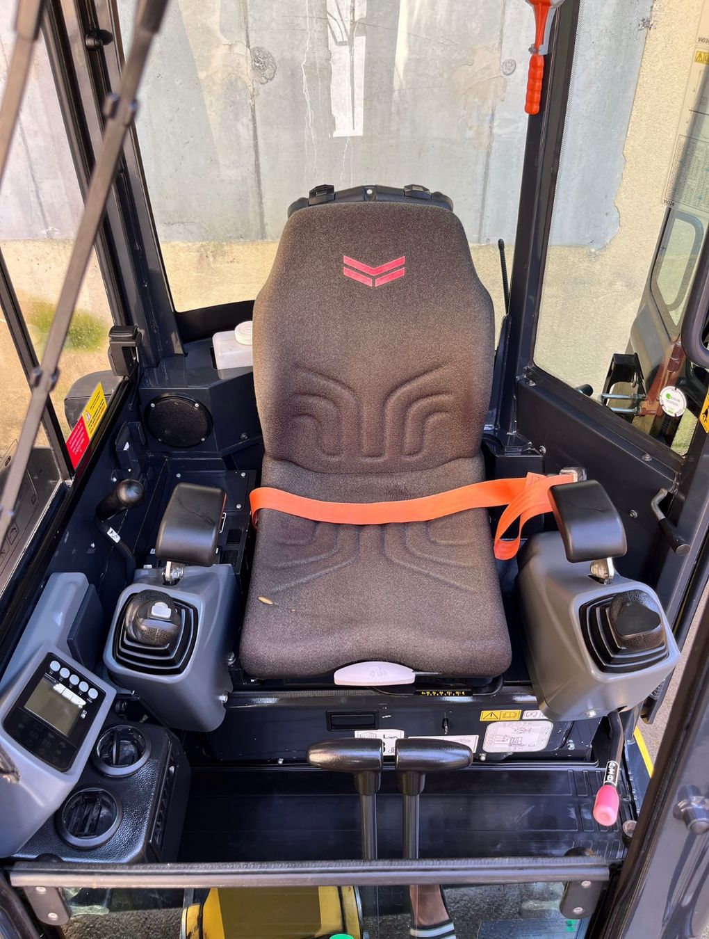 Pelle Yanmar Vio 26