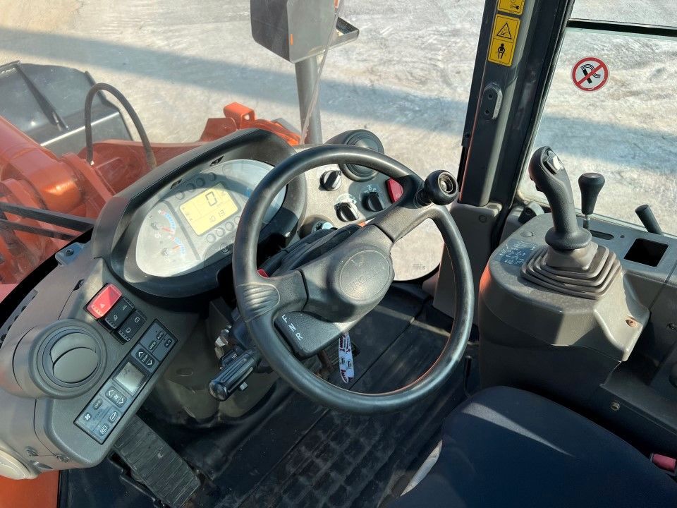 Hitachi ZW140
