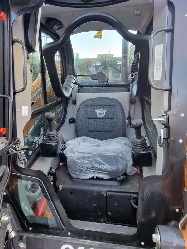 Case TV370B