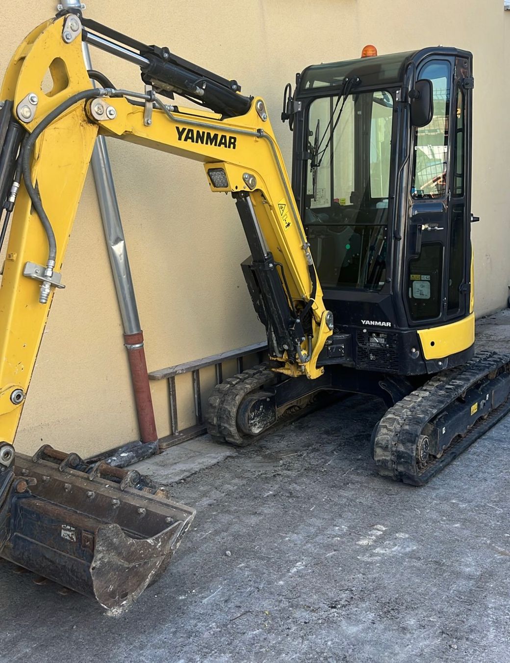 Pelle Yanmar Vio 26