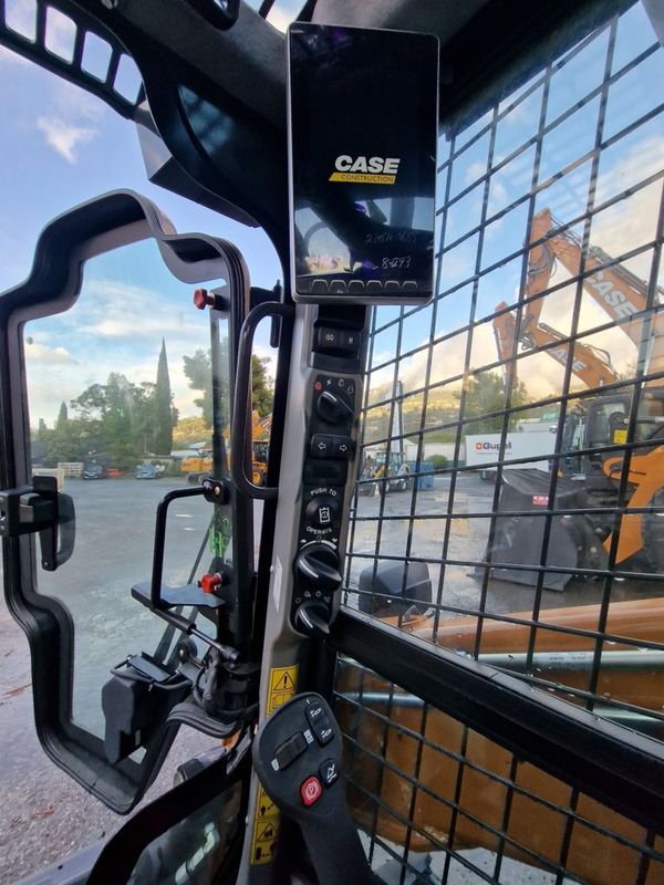 Case TV370B