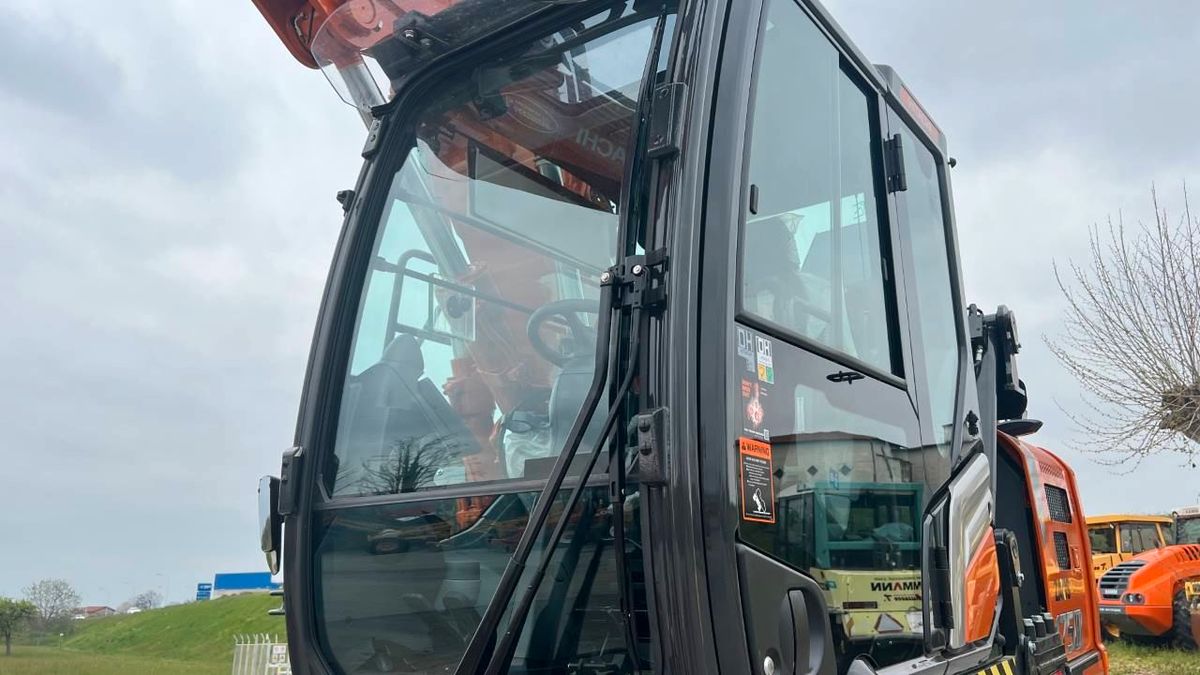 Hitachi ZX175W-7 MH